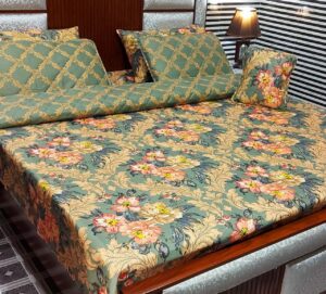 7-piece comforter set​