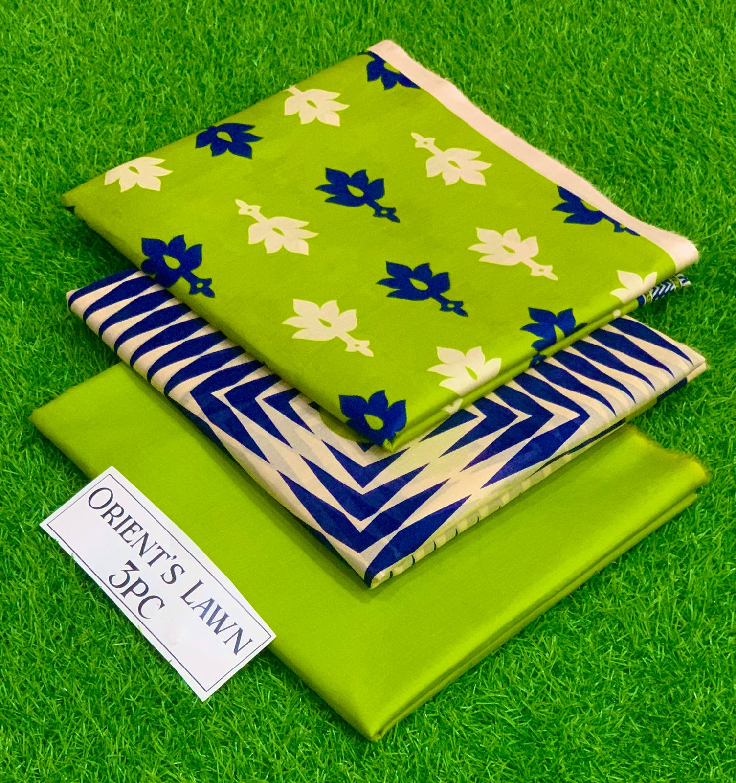 3 Piece Unstitched Lawn Suits