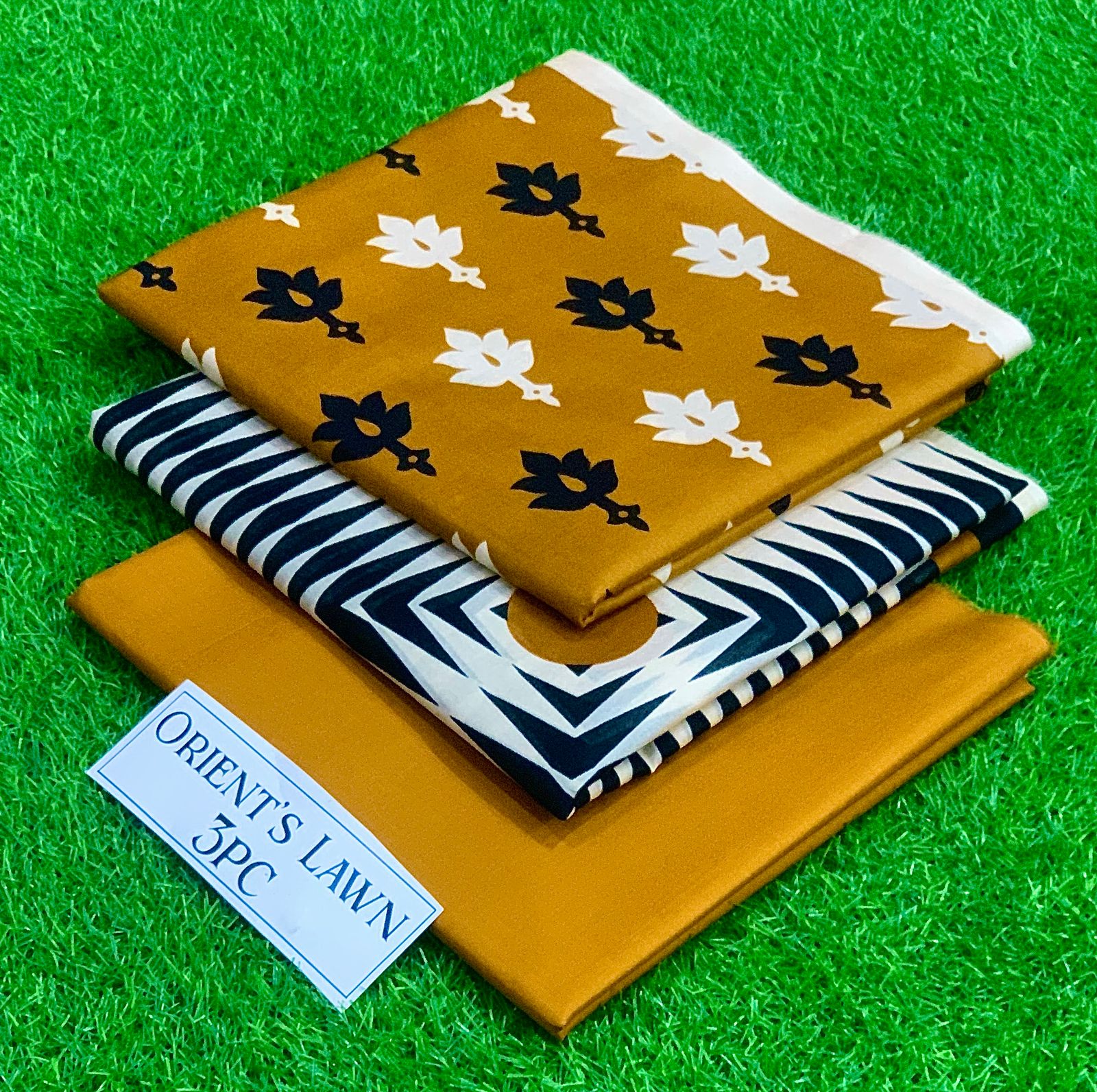 3 Piece Unstitched Lawn Suits