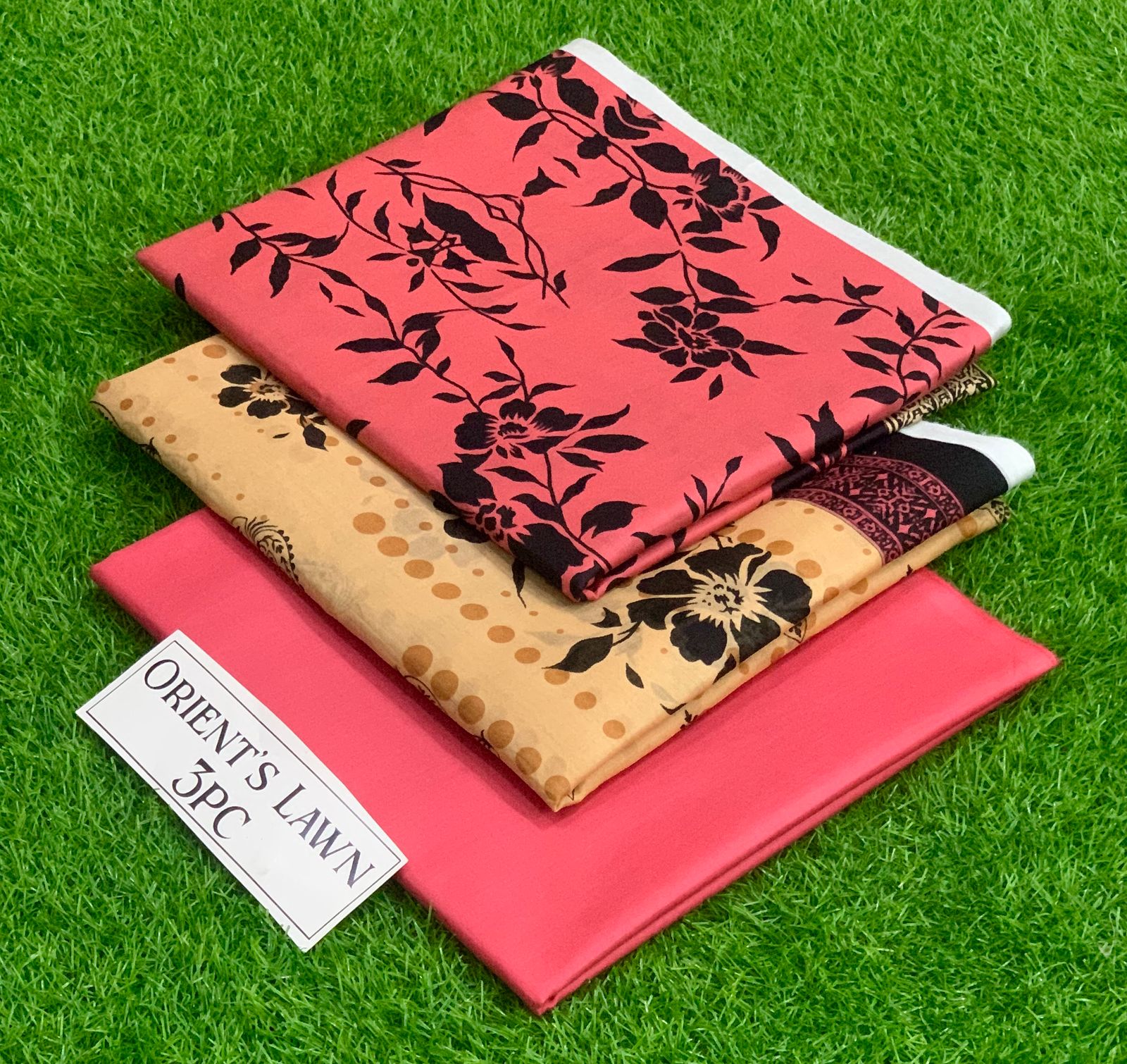 3 Piece Unstitched Lawn Suits