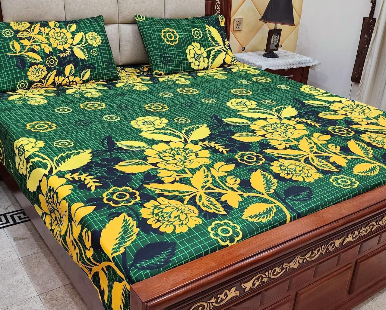 Fitted Bedsheet with Elastic