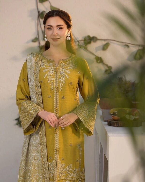 Hania Aamir Cute