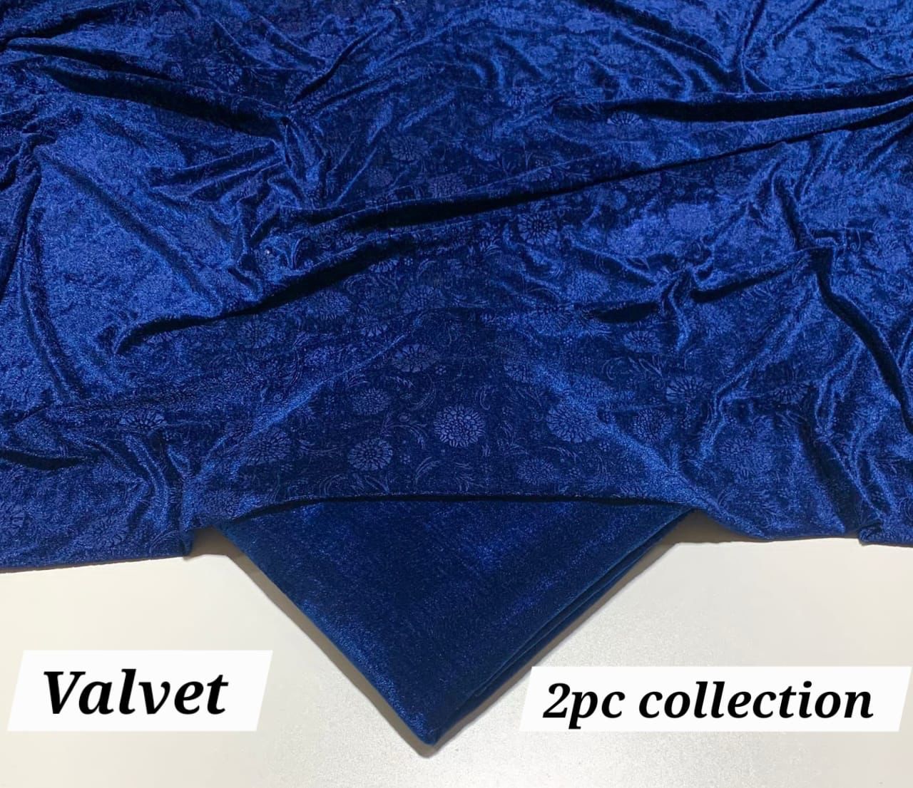 Plain velvet trouser suit